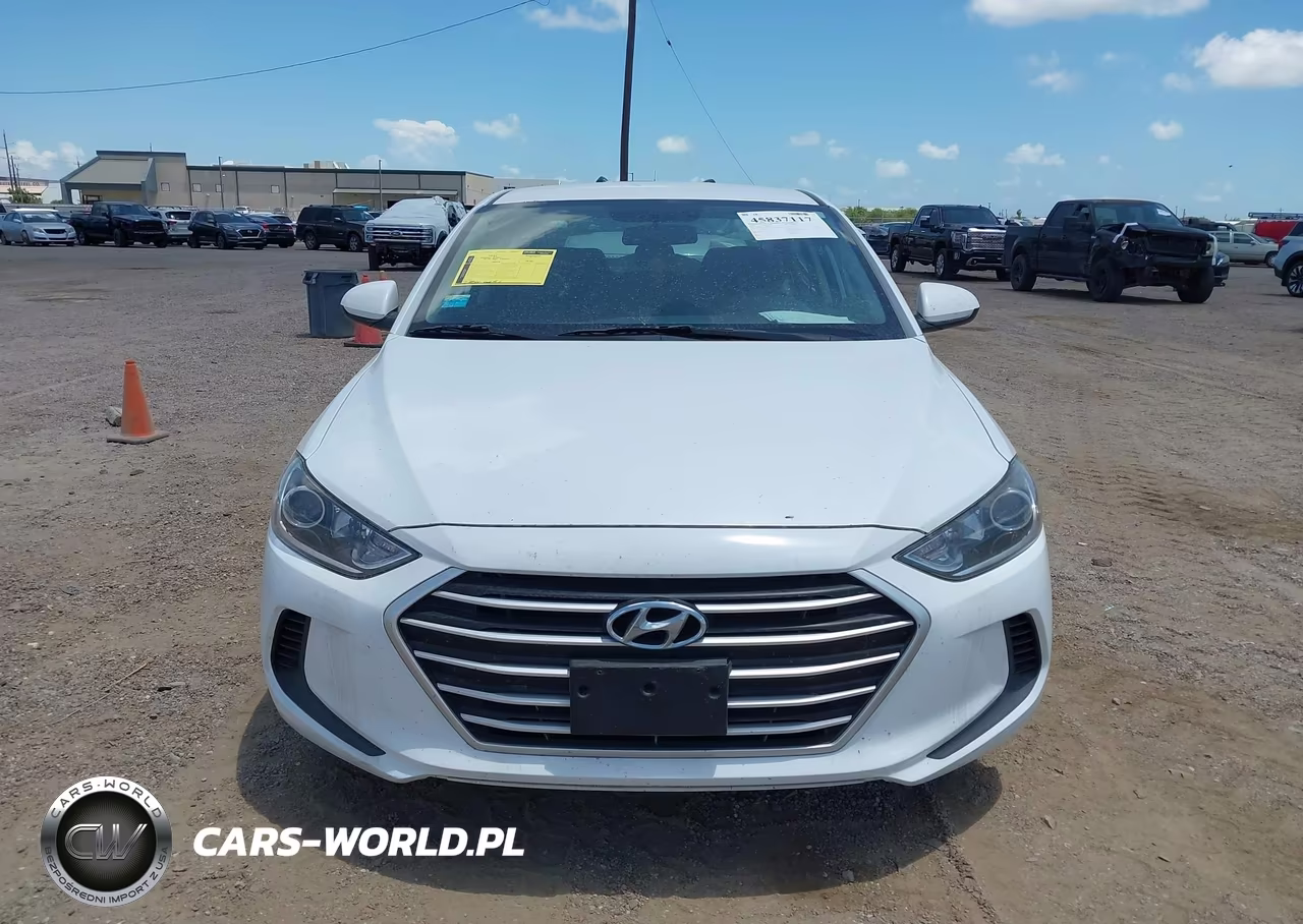 2018 Hyundai Elantra Sel VIN:5NPD84LF5JH341884 - 13