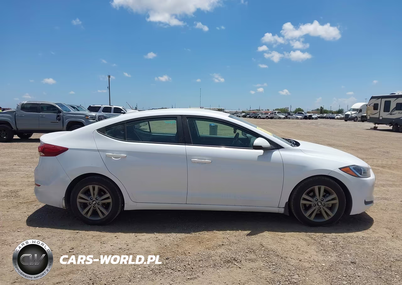 2018 Hyundai Elantra Sel VIN:5NPD84LF5JH341884 - 14