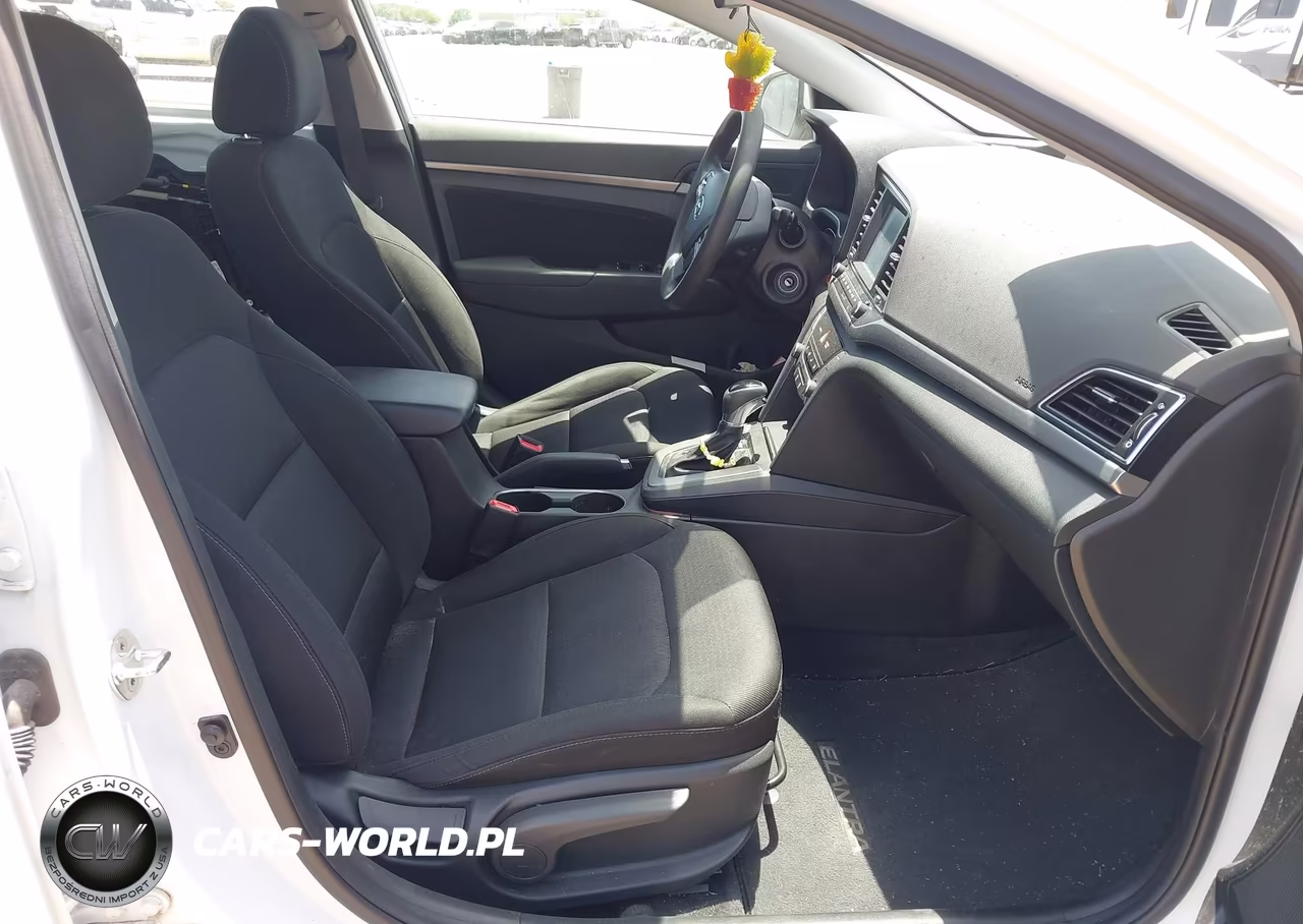 2018 Hyundai Elantra Sel VIN:5NPD84LF5JH341884 - 5