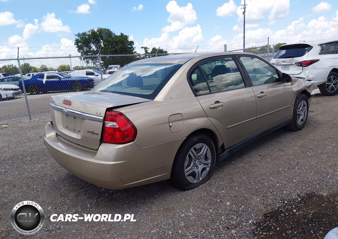 2008 Chevrolet Malibu Classic Ls VIN:1G1ZS58N18F106330 - 4
