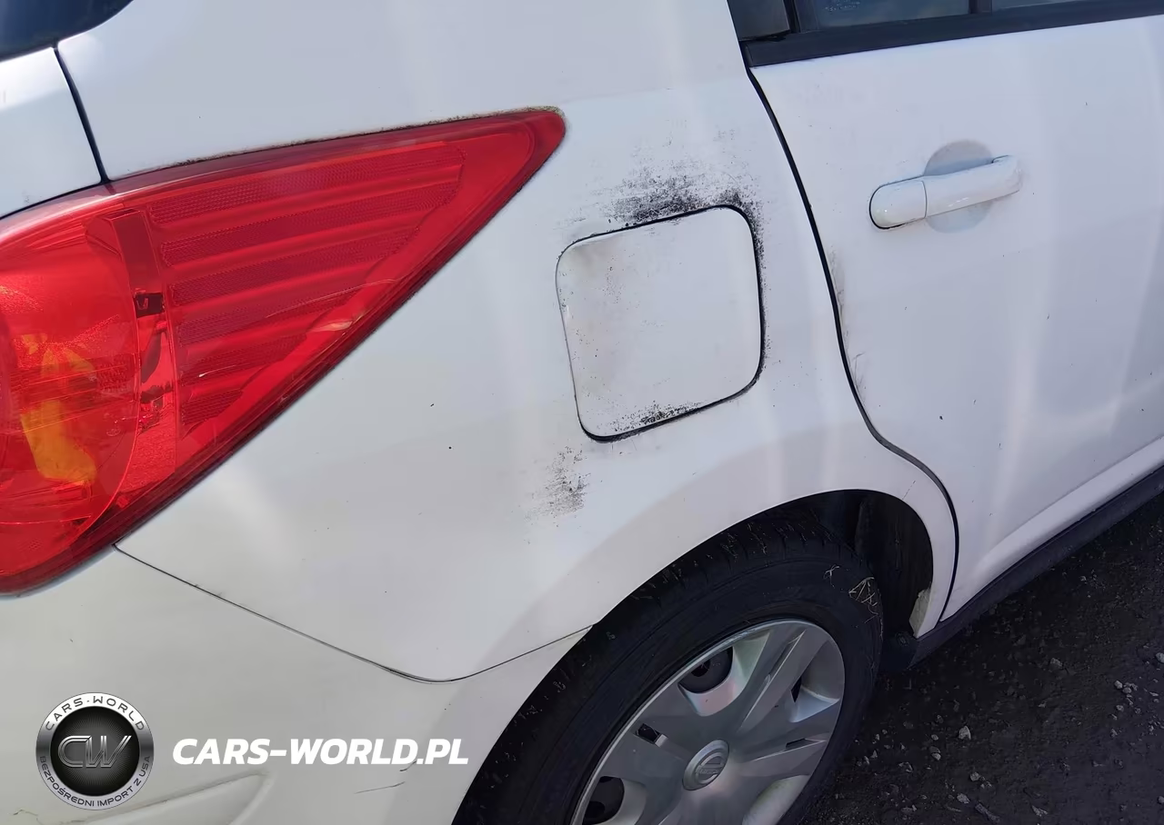 2010 Nissan Versa 1.8S VIN:3N1BC1CP2AL434667 - 15
