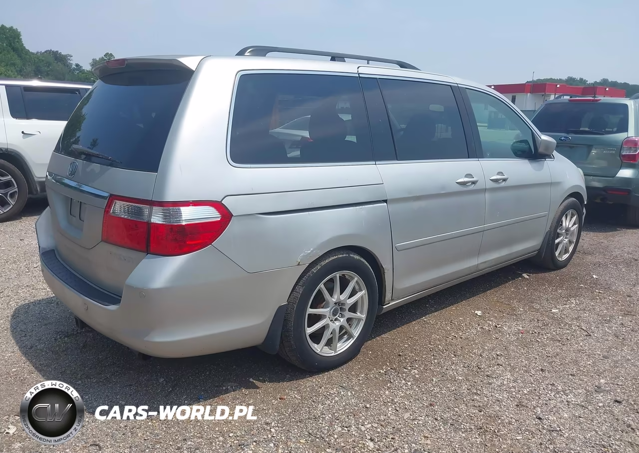 2005 Honda Odyssey Touring VIN:5FNRL388X5B097548 - 4