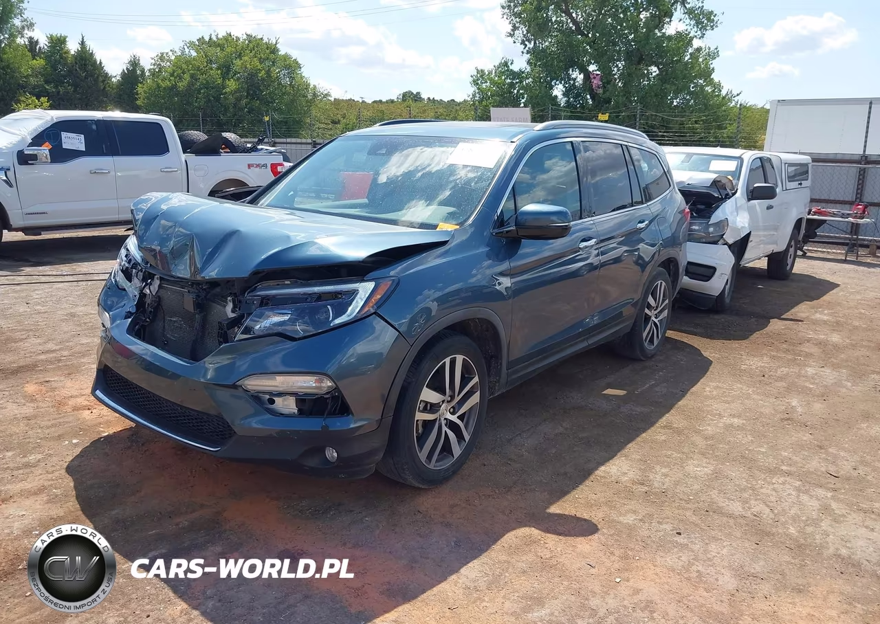 2017 Honda Pilot Touring VIN:5FNYF5H90HB015077 - 2