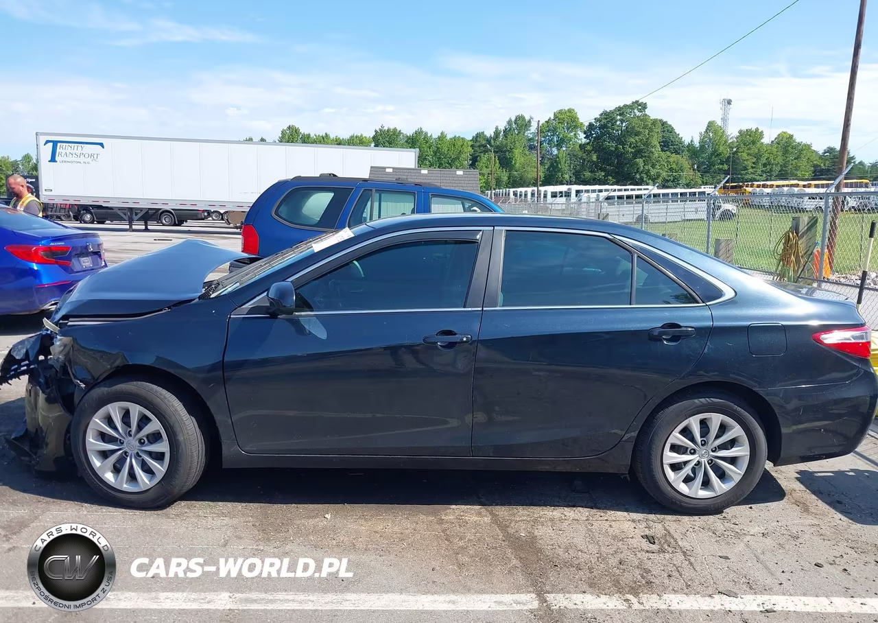 2016 Toyota Camry Le VIN:4T1BF1FK7GU577760 - 14