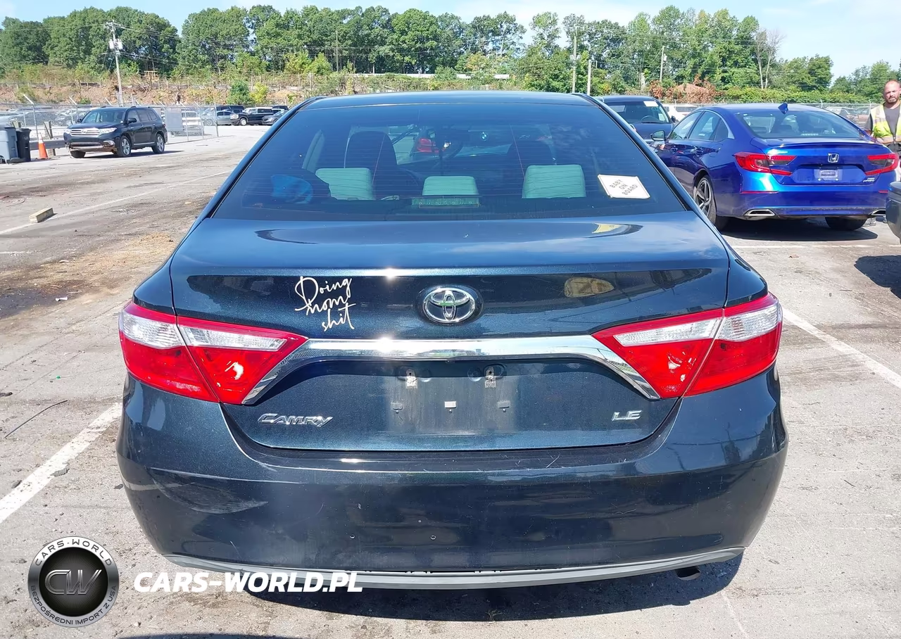 2016 Toyota Camry Le VIN:4T1BF1FK7GU577760 - 16