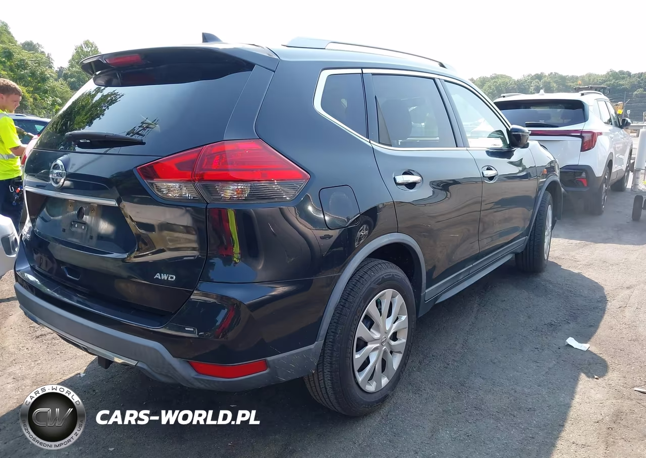 2017 Nissan Rogue S VIN:KNMAT2MV6HP597462 - 4
