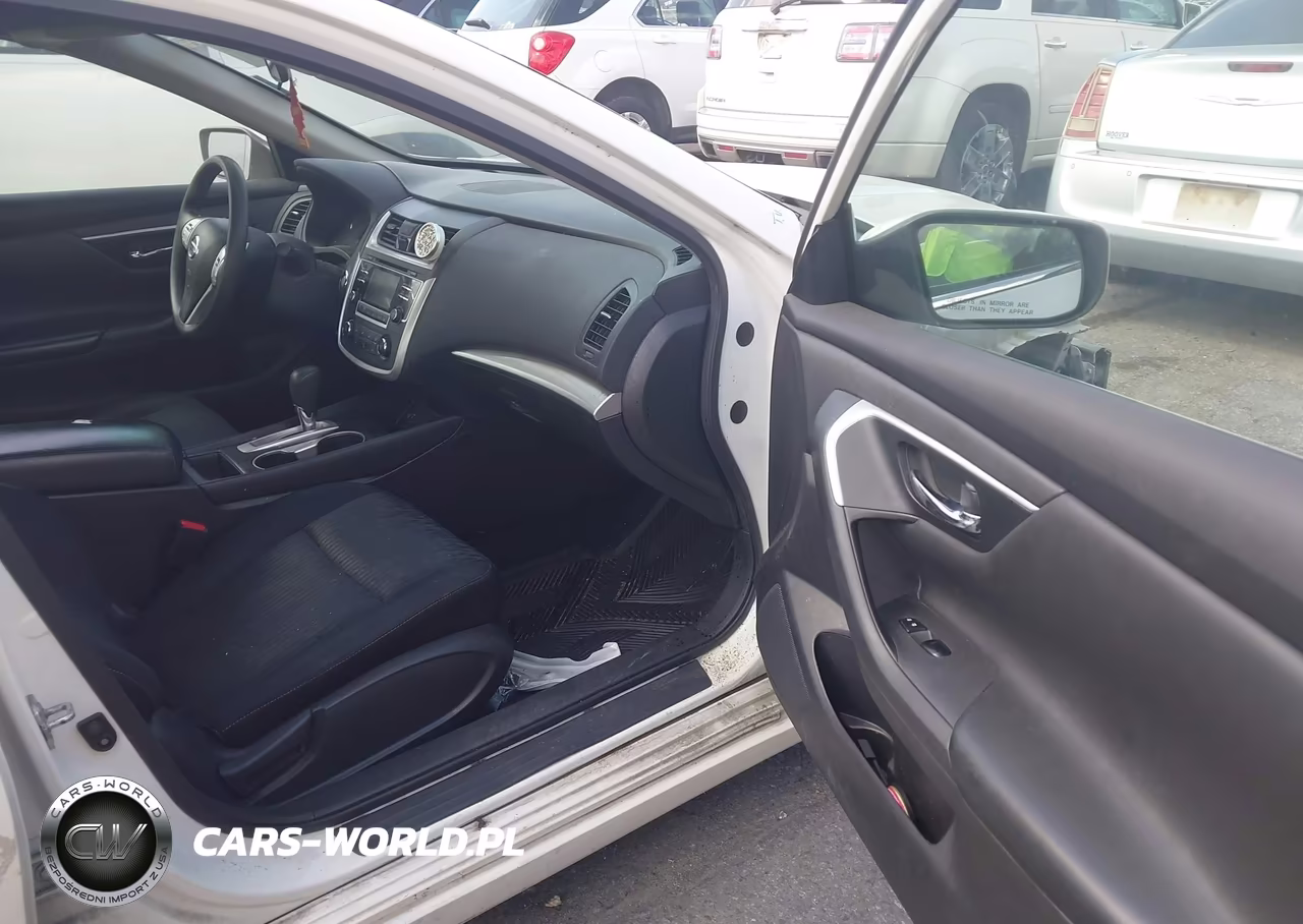 2017 Nissan Altima 2.5 S VIN:1N4AL3AP2HC253362 - 5