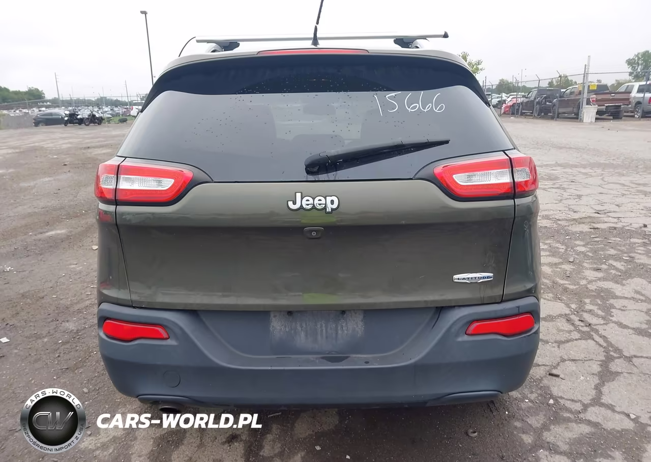 2015 Jeep Cherokee Latitude VIN:1C4PJLCB9FW597102 - 16