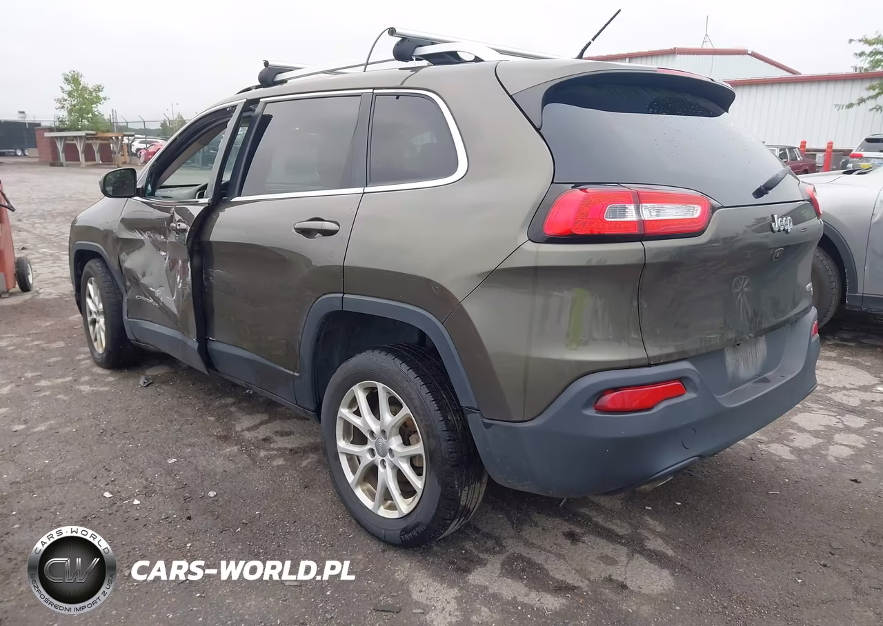 2015 Jeep Cherokee Latitude VIN:1C4PJLCB9FW597102 - 3