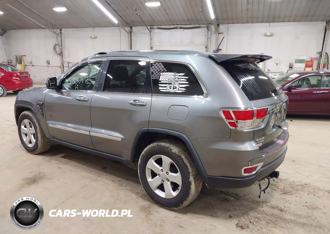 2012 Jeep Grand Cherokee Laredo VIN:1C4RJFAGXCC280483 - 3