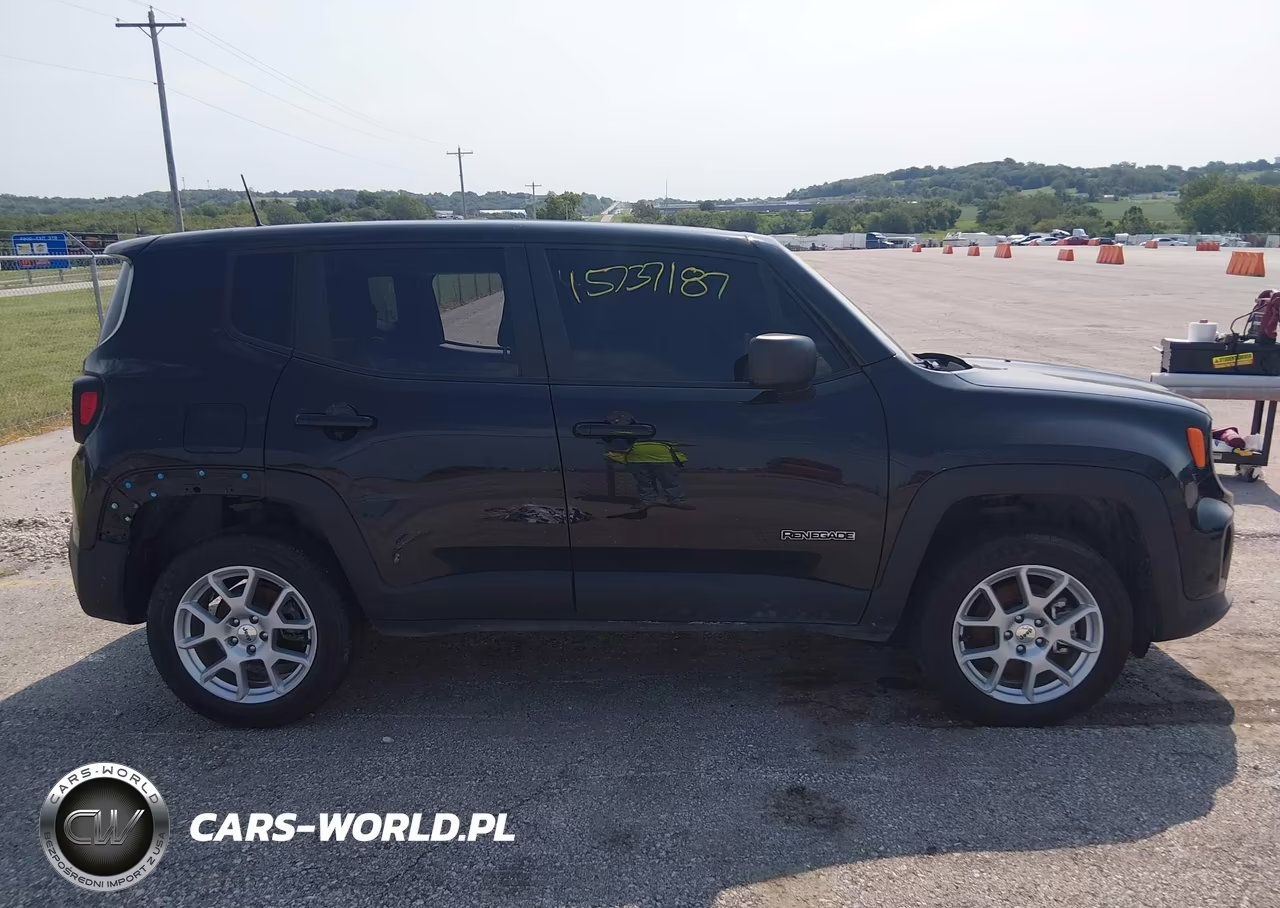 2023 Jeep Renegade Latitude 4X4 VIN:ZACNJDB12PPP28503 - 13