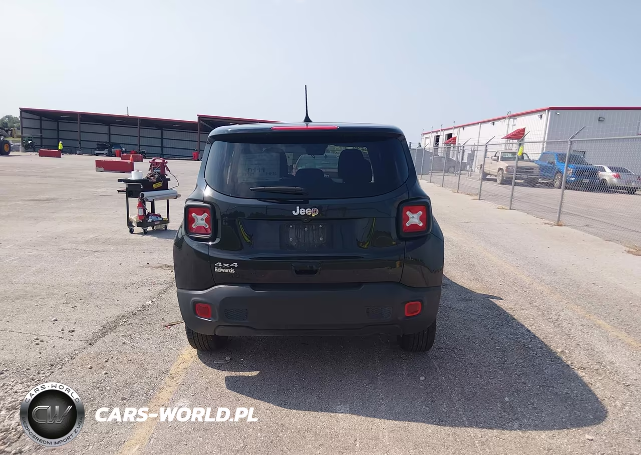 2023 Jeep Renegade Latitude 4X4 VIN:ZACNJDB12PPP28503 - 16