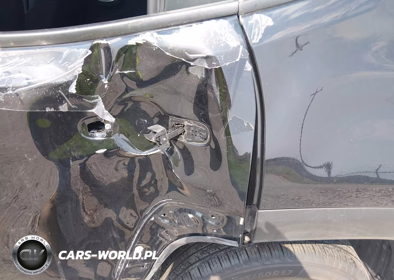 2023 Jeep Renegade Latitude 4X4 VIN:ZACNJDB12PPP28503 - 20