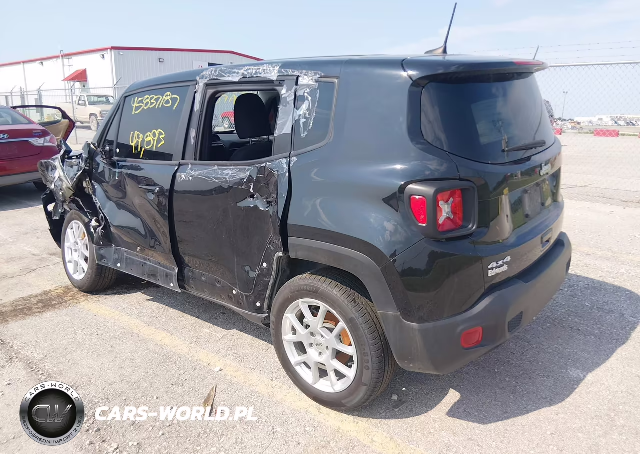 2023 Jeep Renegade Latitude 4X4 VIN:ZACNJDB12PPP28503 - 3