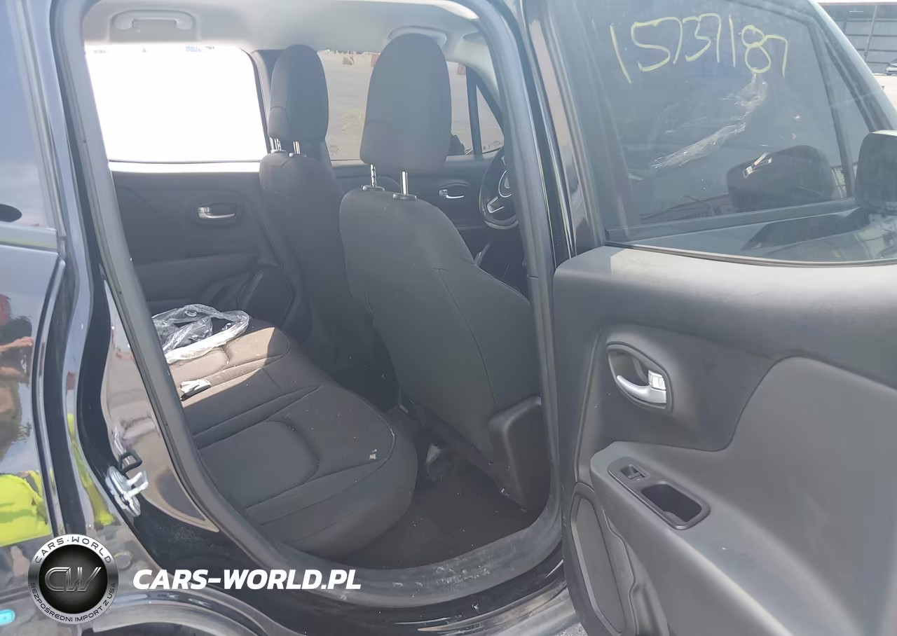 2023 Jeep Renegade Latitude 4X4 VIN:ZACNJDB12PPP28503 - 8