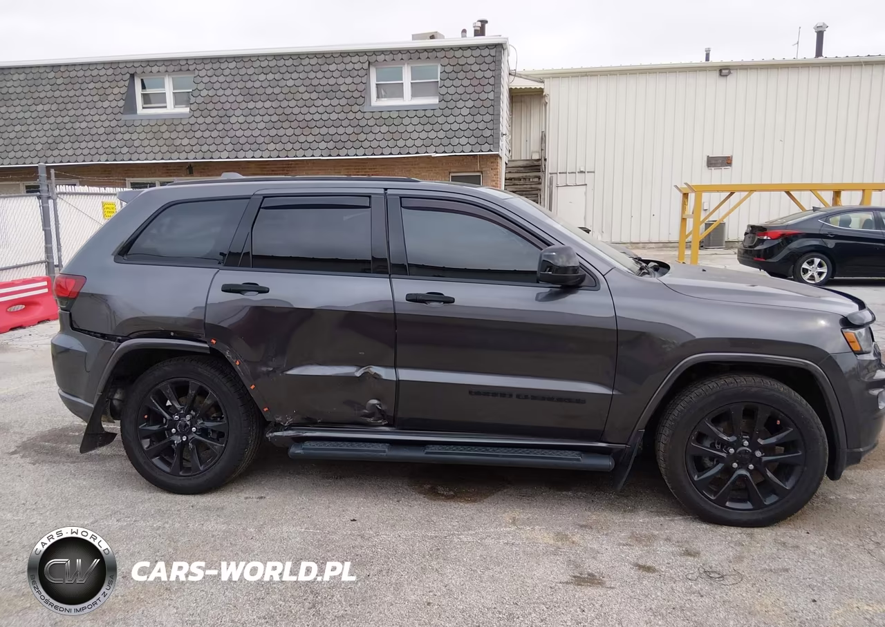 2019 Jeep Grand Cherokee Altitude 4X4 VIN:1C4RJFAG9KC667525 - 13