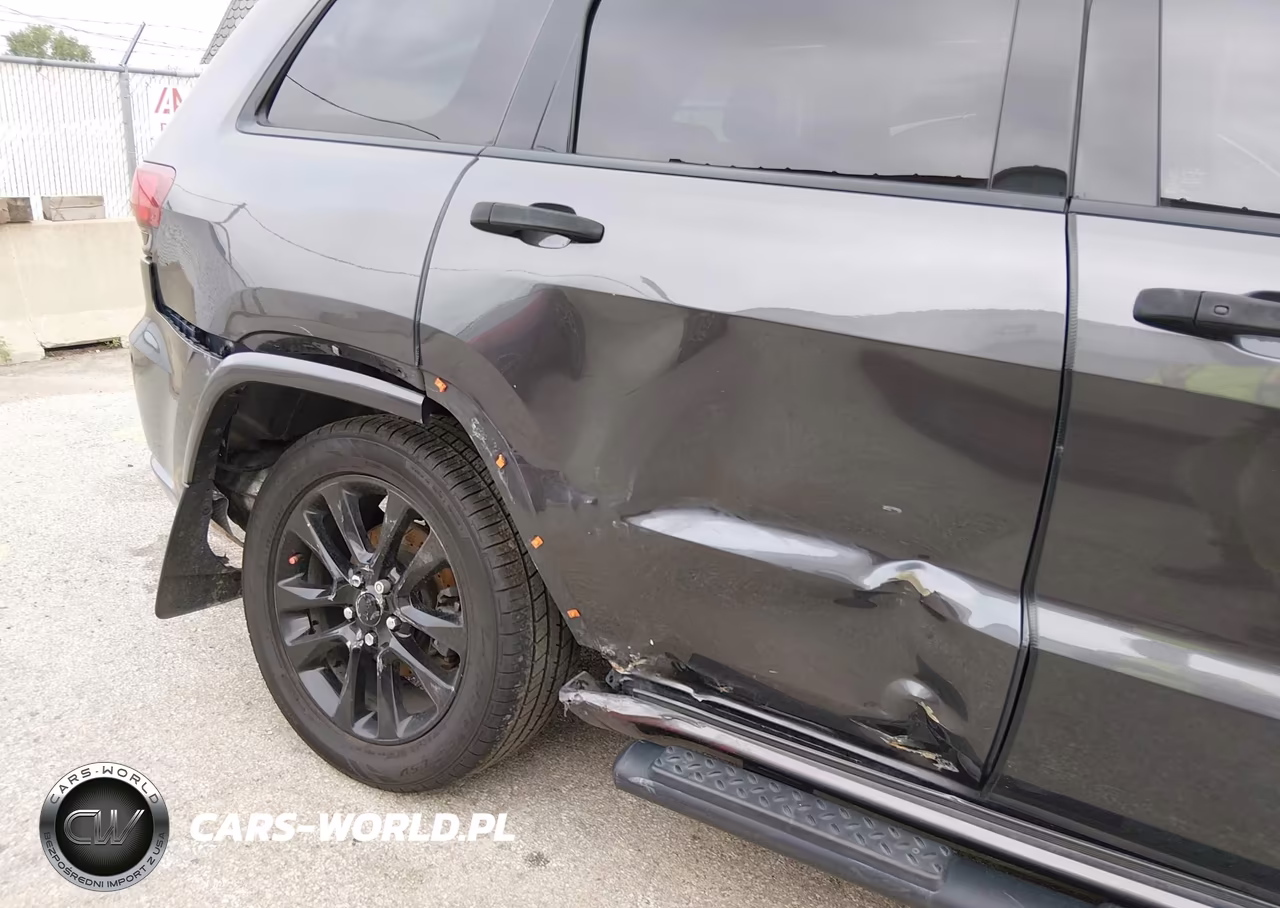 2019 Jeep Grand Cherokee Altitude 4X4 VIN:1C4RJFAG9KC667525 - 6