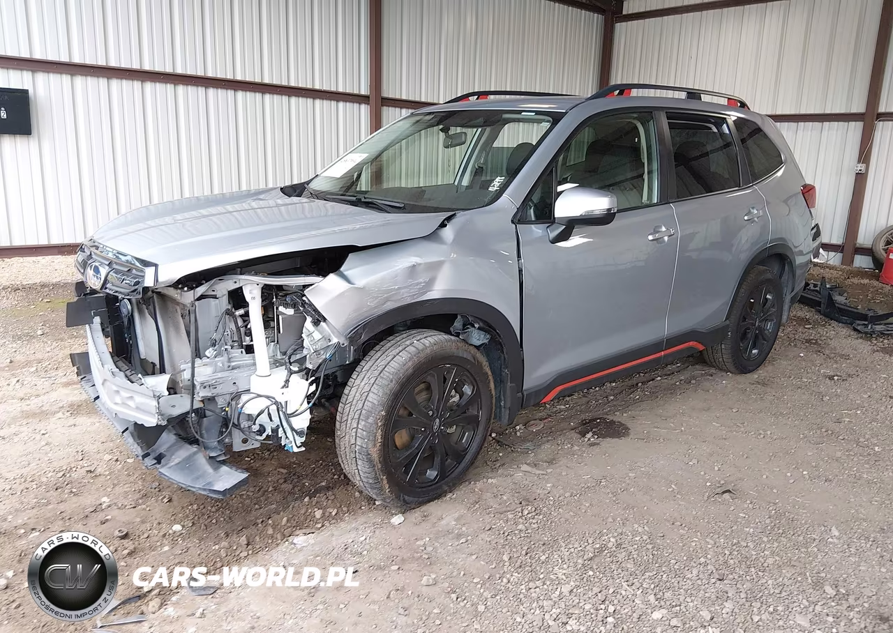2023 Subaru Forester Sport VIN:JF2SKAJC3PH516464 - 2