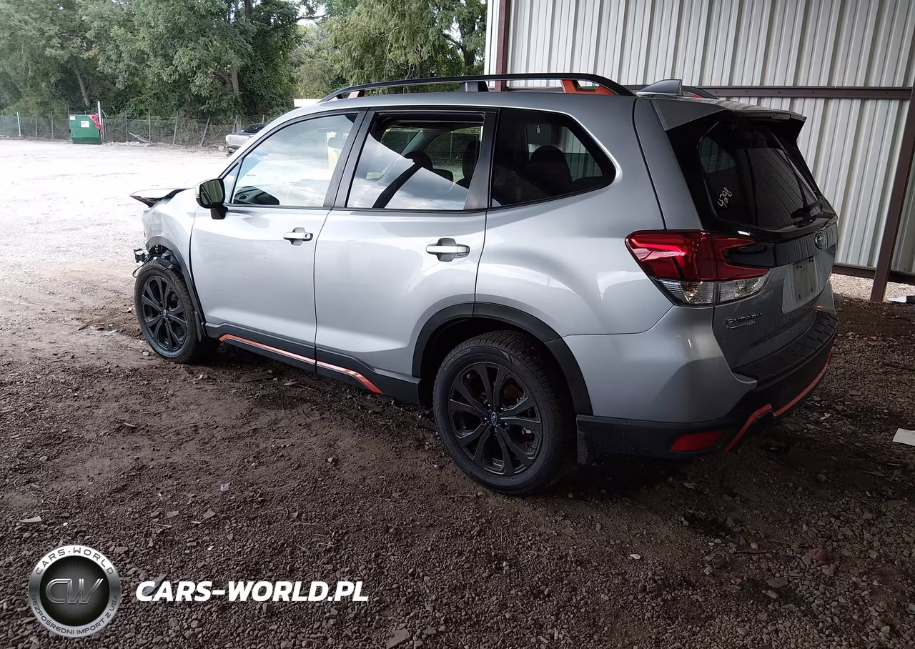 2023 Subaru Forester Sport VIN:JF2SKAJC3PH516464 - 3