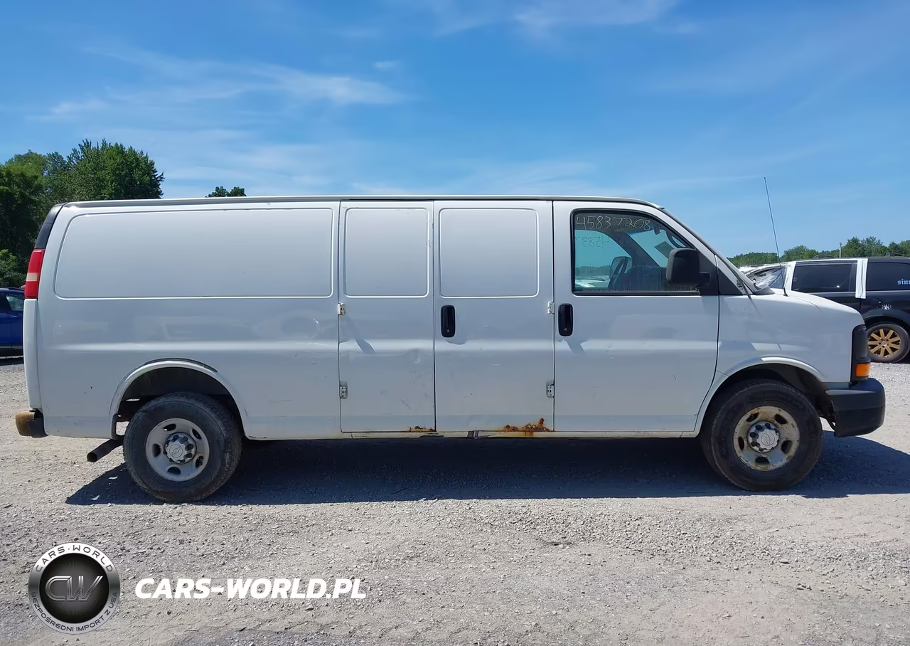 2015 Chevrolet Express 2500 Work Van VIN:1GCWGGFF5F1103363 - 14