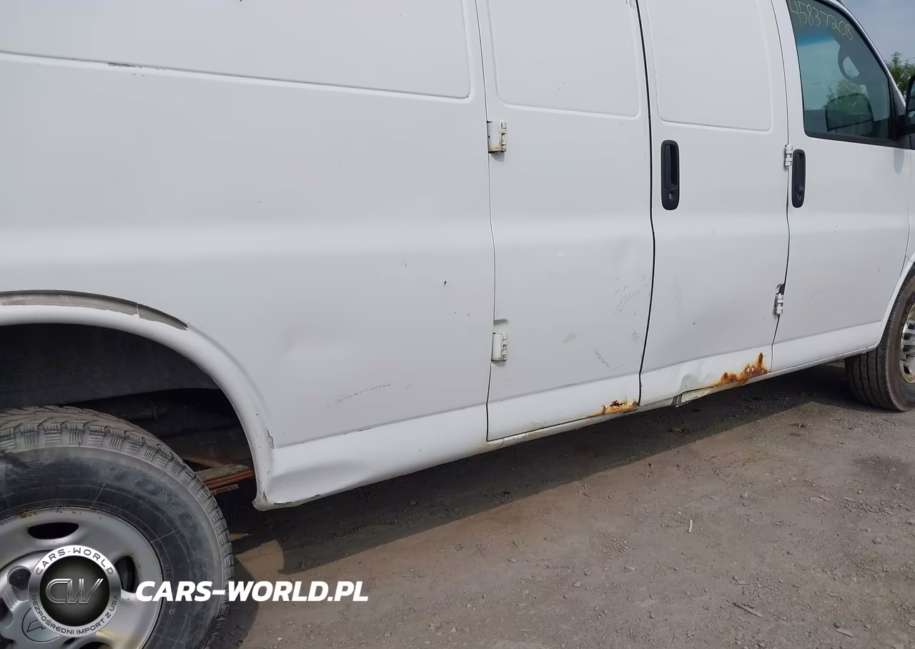 2015 Chevrolet Express 2500 Work Van VIN:1GCWGGFF5F1103363 - 18