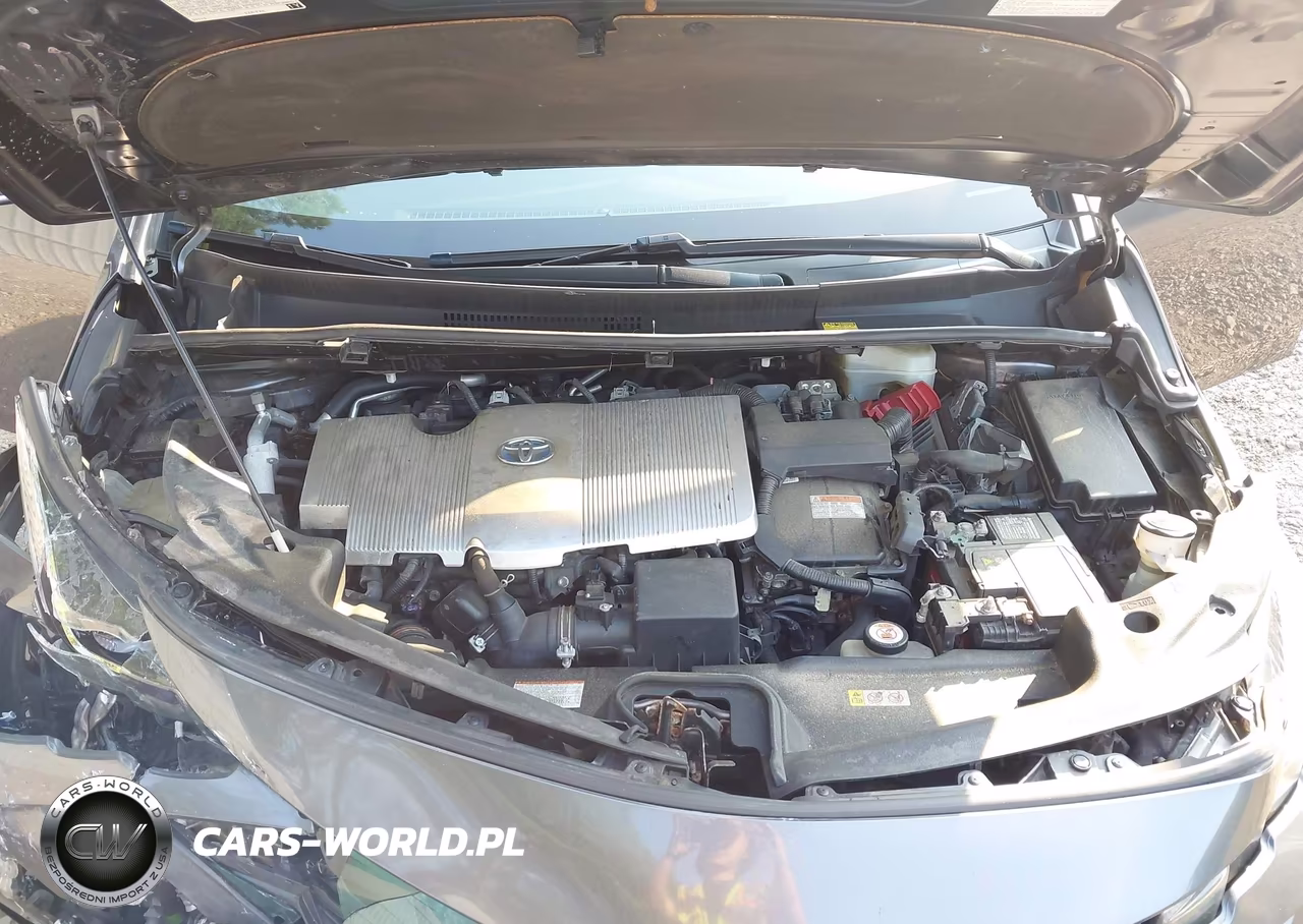 2018 Toyota Prius Prime Premium VIN:JTDKARFP0J3087977 - 10