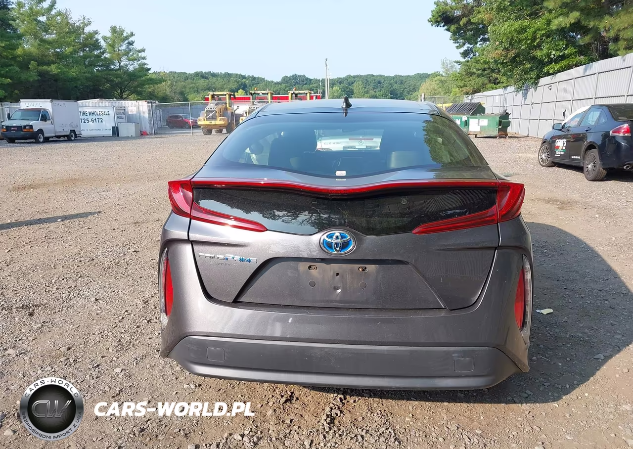 2018 Toyota Prius Prime Premium VIN:JTDKARFP0J3087977 - 16