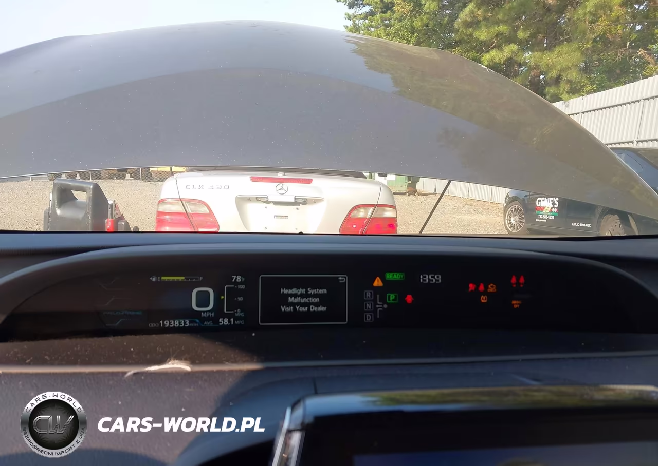 2018 Toyota Prius Prime Premium VIN:JTDKARFP0J3087977 - 7