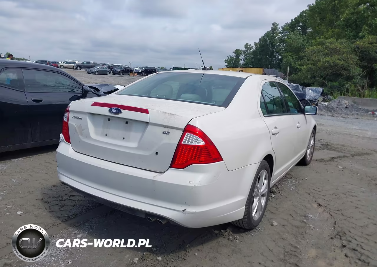 2012 Ford Fusion Se VIN:3FAHP0HAXCR314678 - 4