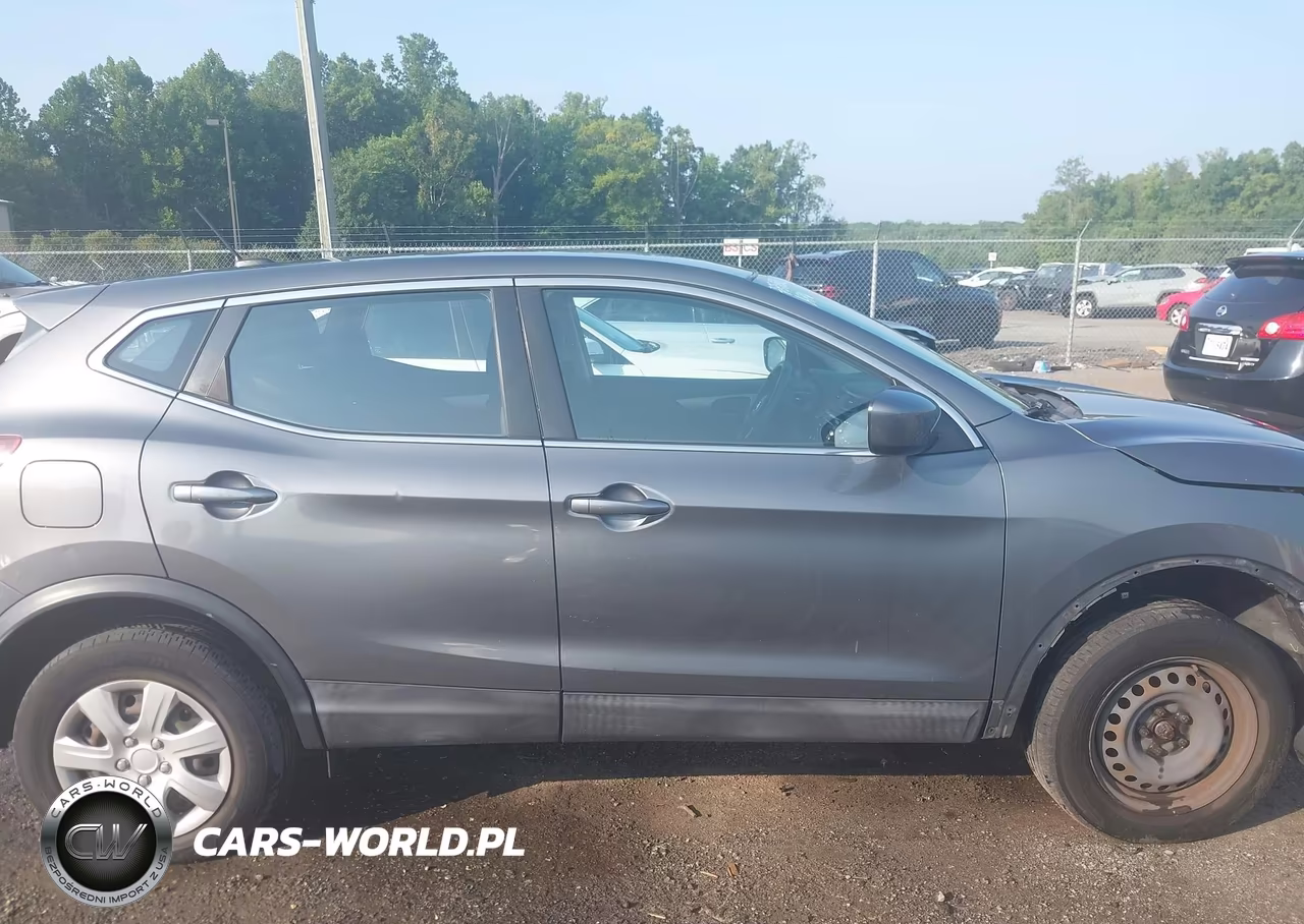 2018 Nissan Rogue Sport S VIN:JN1BJ1CP4JW154183 - 13