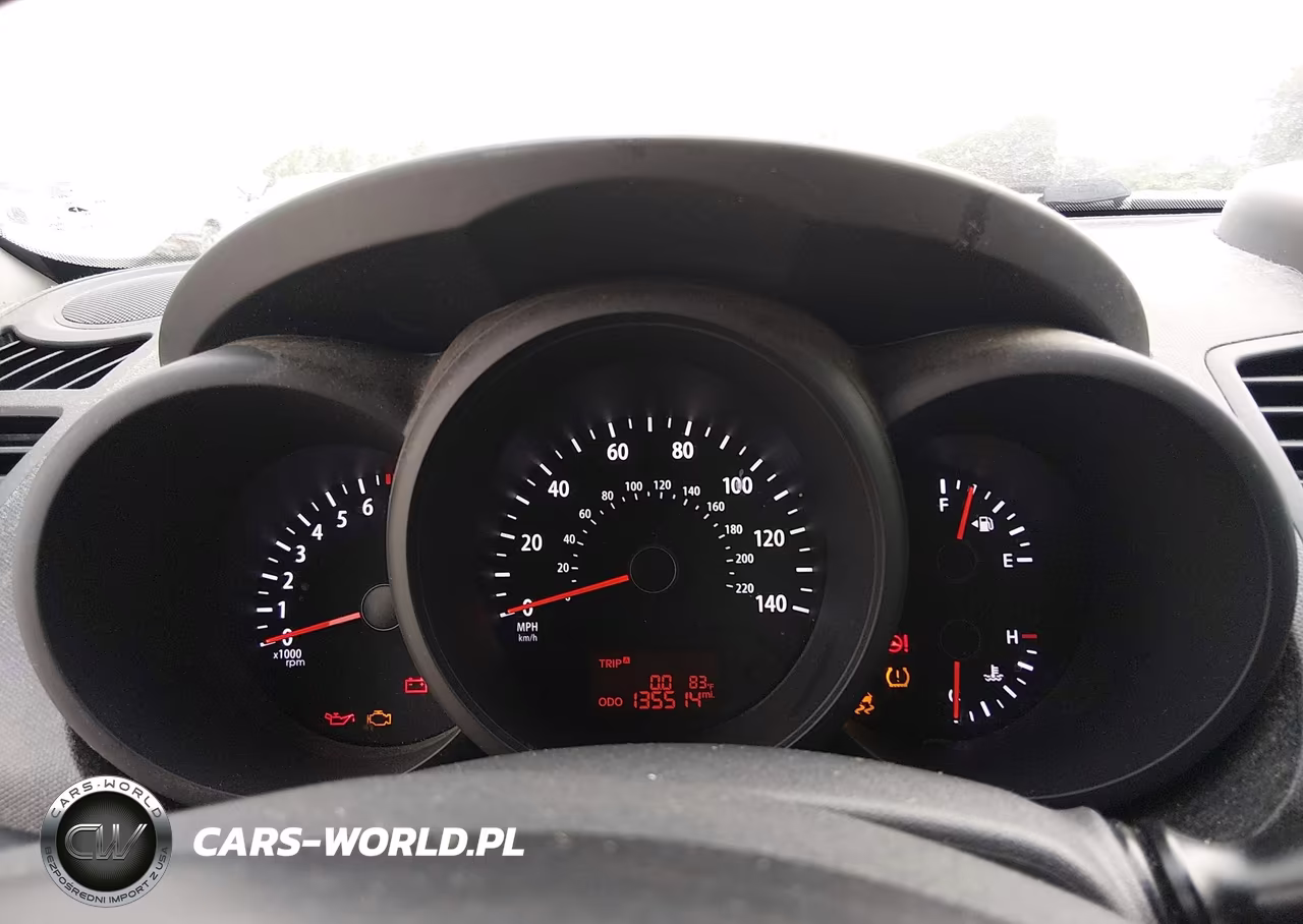 2013 Kia Soul VIN:KNDJT2A54D7504663 - 7