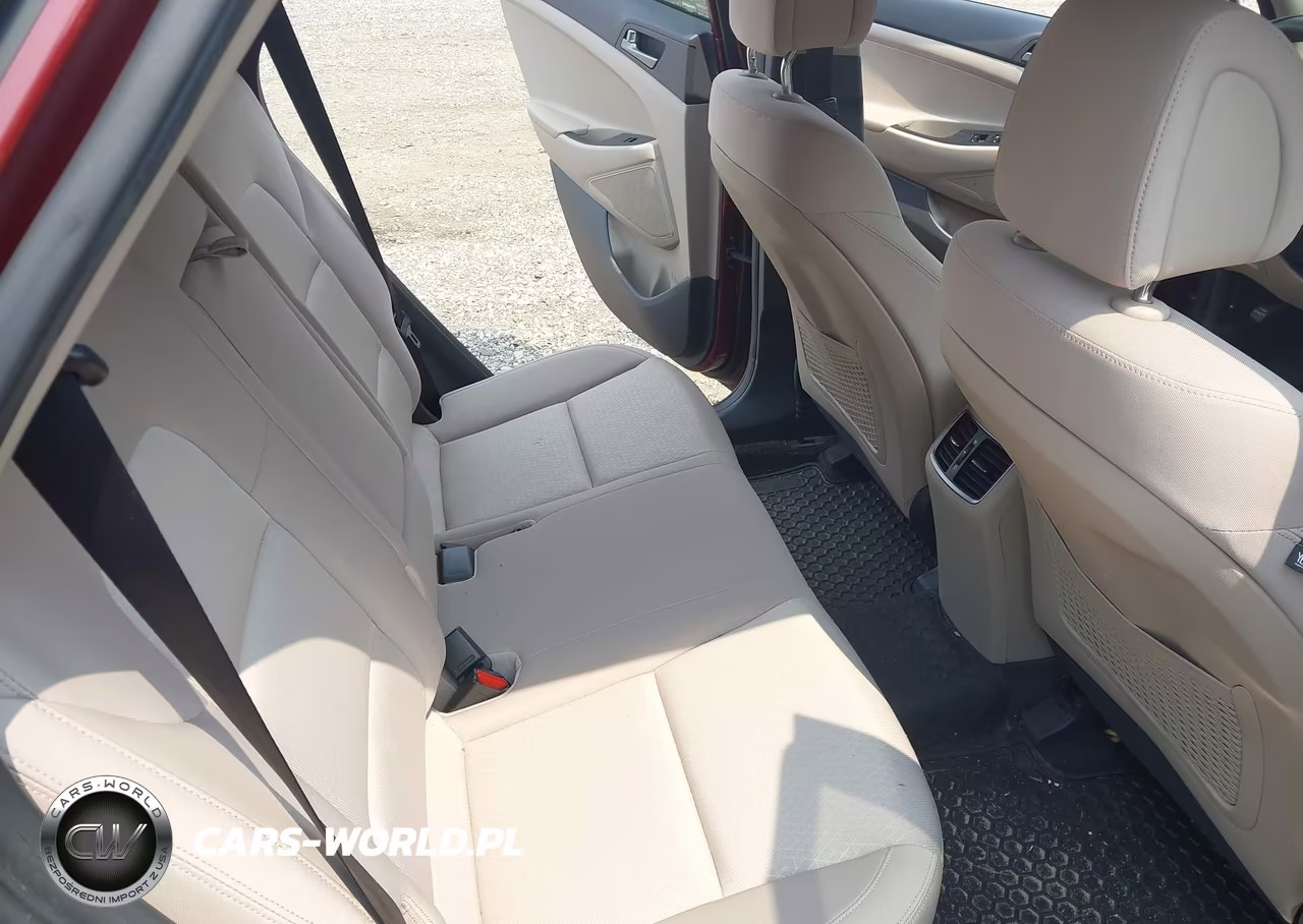 2017 Hyundai Tucson Sport VIN:KM8J3CA29HU465213 - 8