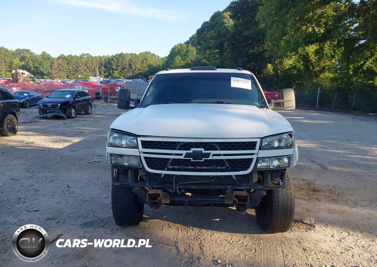 2005 Chevrolet Silverado 3500 Chassis Work Truck VIN:1GBJK39225E269443 - 12
