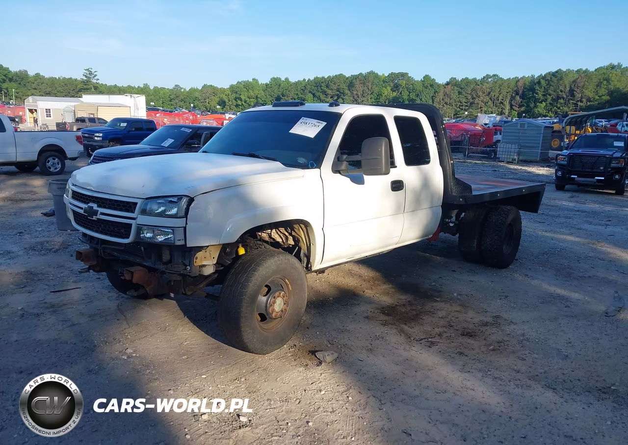 2005 Chevrolet Silverado 3500 Chassis Work Truck VIN:1GBJK39225E269443 - 2