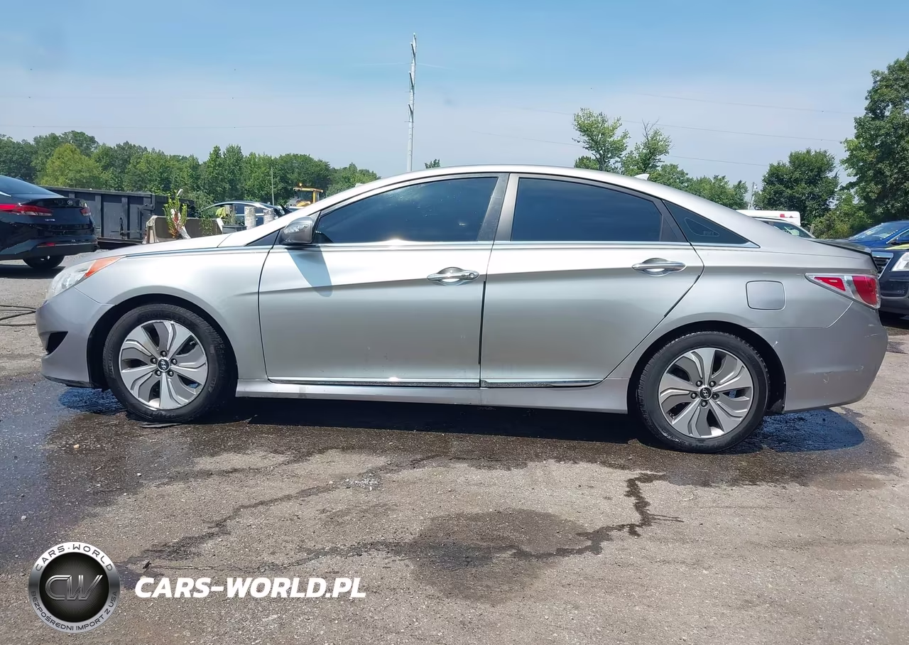 2013 Hyundai Sonata Hybrid Limited VIN:KMHEC4A4XDA084541 - 14