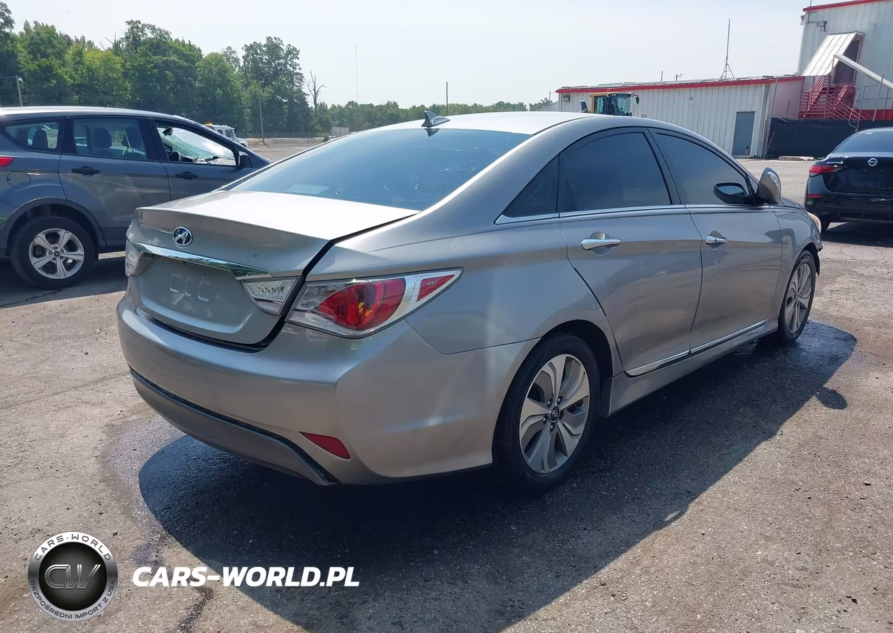 2013 Hyundai Sonata Hybrid Limited VIN:KMHEC4A4XDA084541 - 4