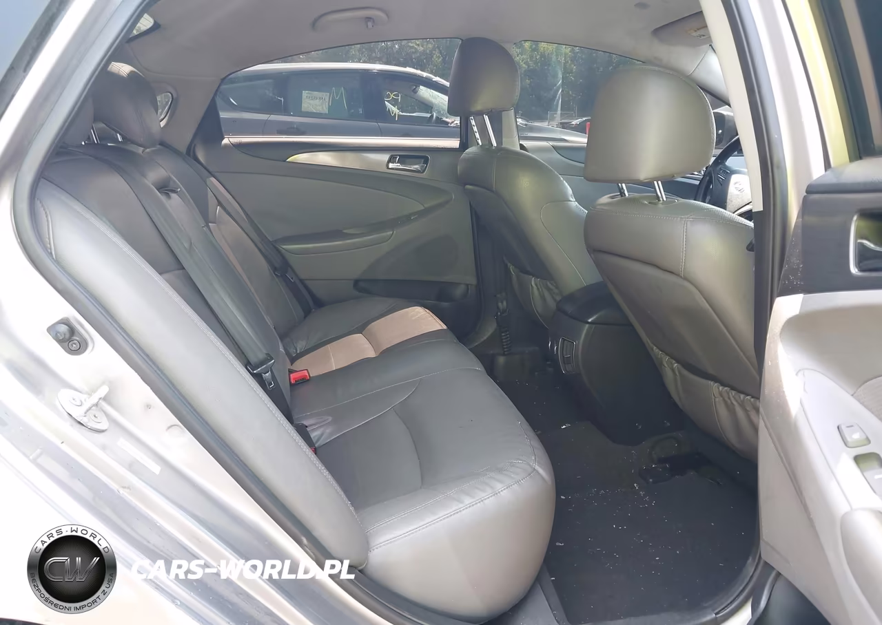 2013 Hyundai Sonata Hybrid Limited VIN:KMHEC4A4XDA084541 - 8