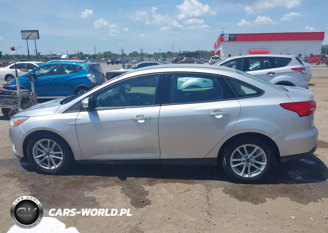 2015 Ford Focus Se VIN:1FADP3F24FL304405 - 14