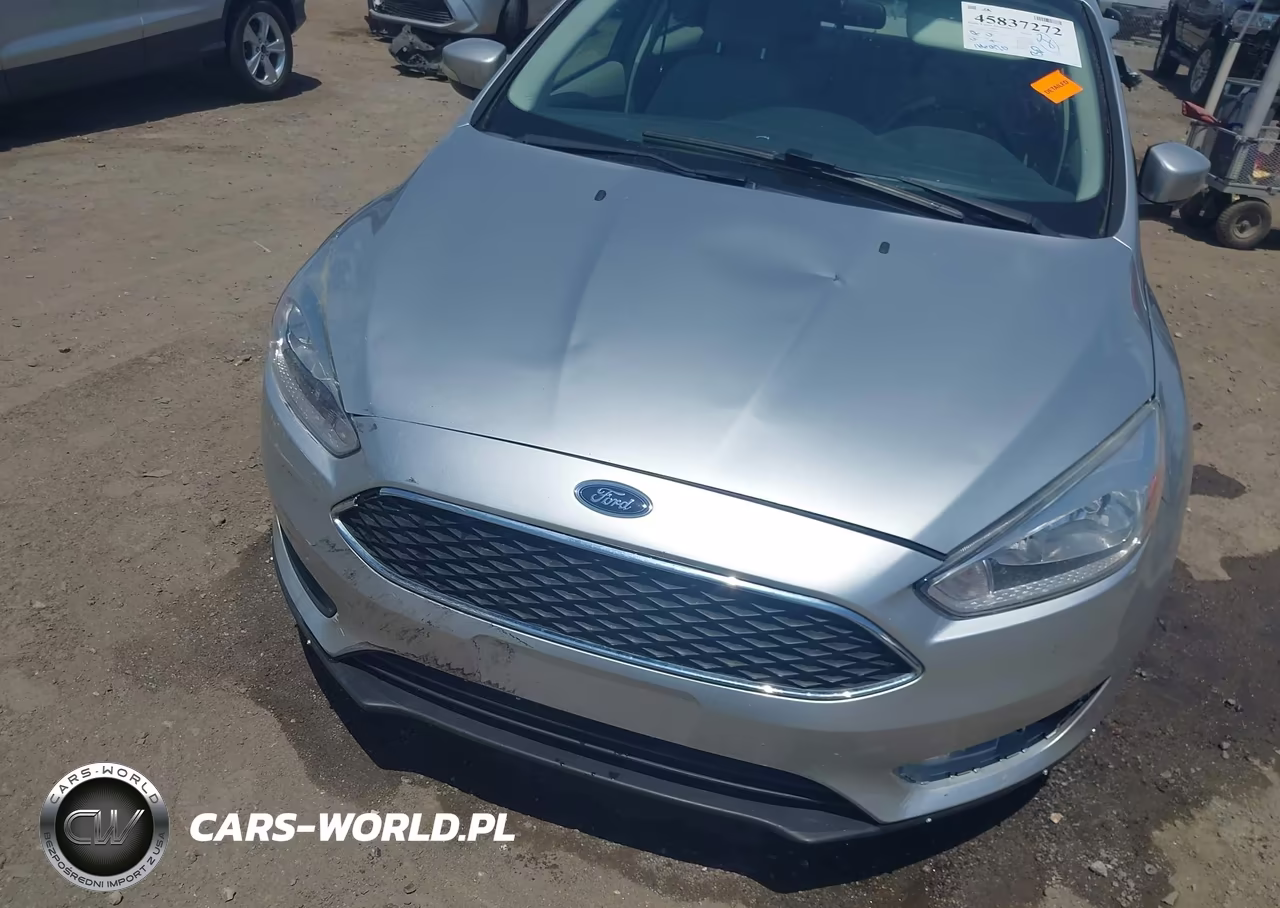 2015 Ford Focus Se VIN:1FADP3F24FL304405 - 6