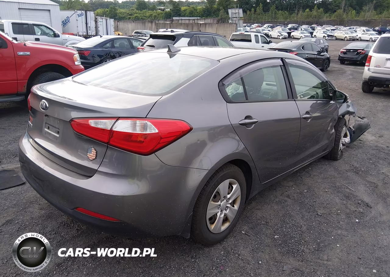 2016 Kia Forte Lx VIN:KNAFX4A65G5513030 - 4