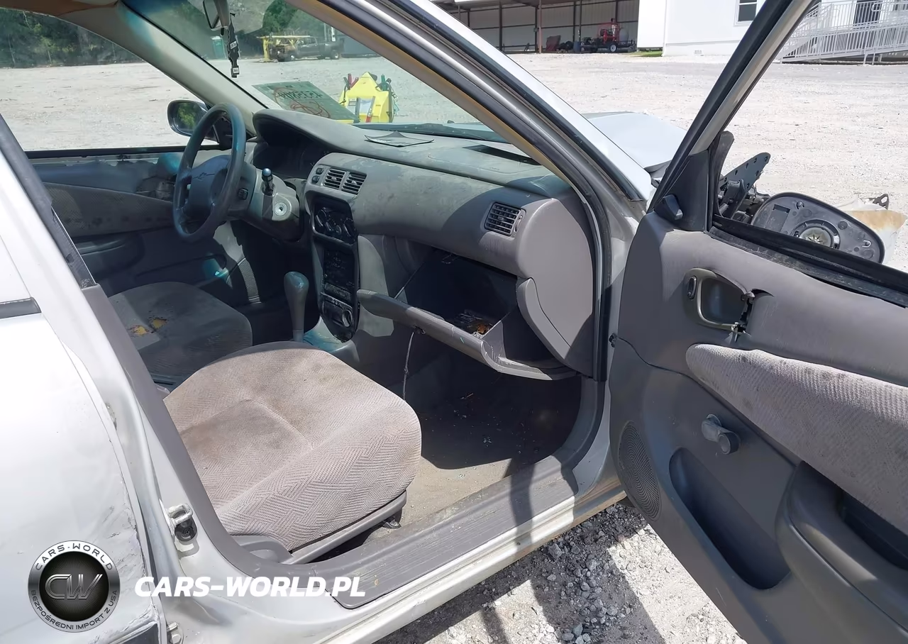1999 Chevrolet Prizm VIN:1Y1SK528XXZ401141 - 5