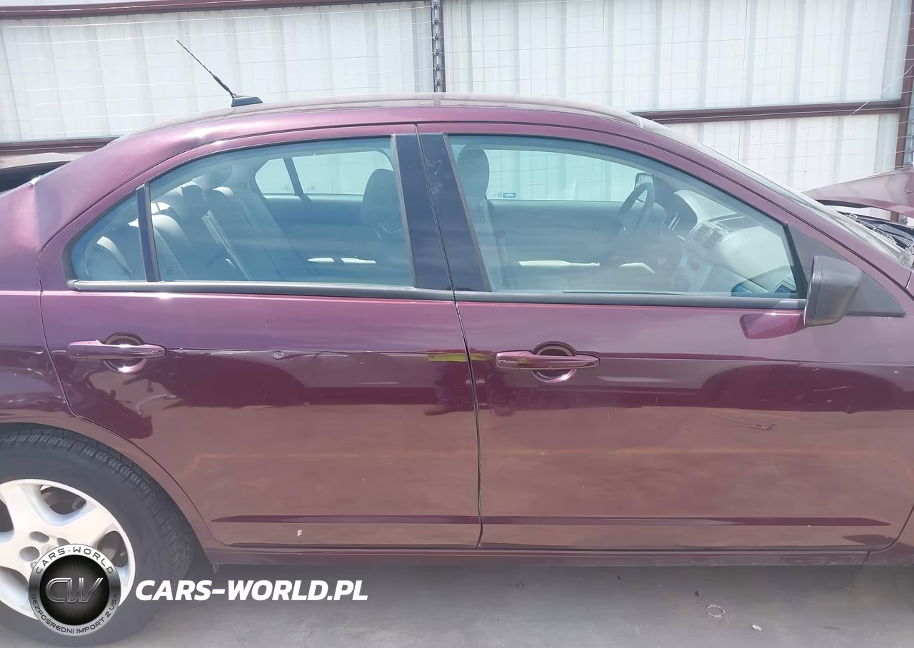 2012 Ford Fusion S VIN:3FAHP0GA1CR237393 - 13