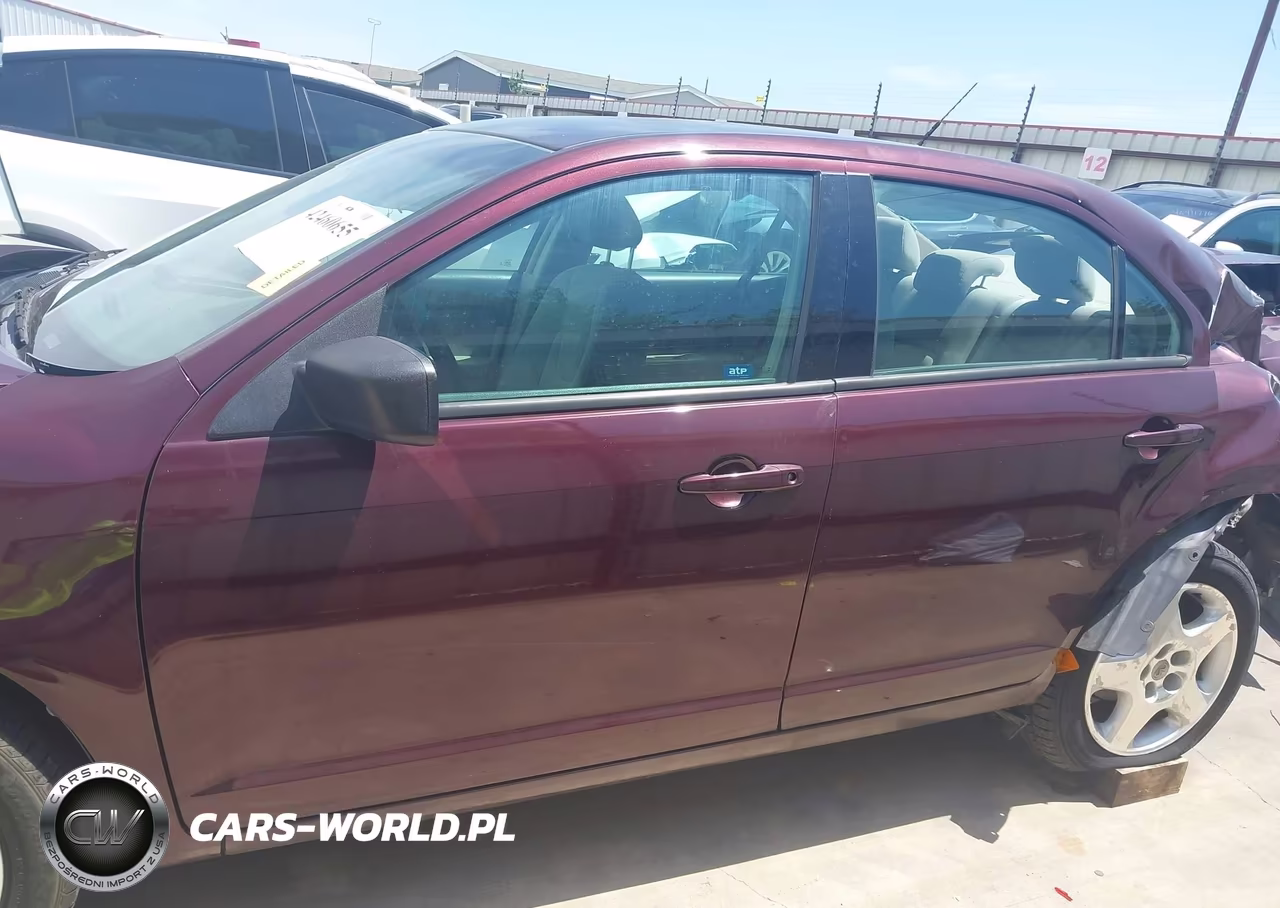 2012 Ford Fusion S VIN:3FAHP0GA1CR237393 - 14