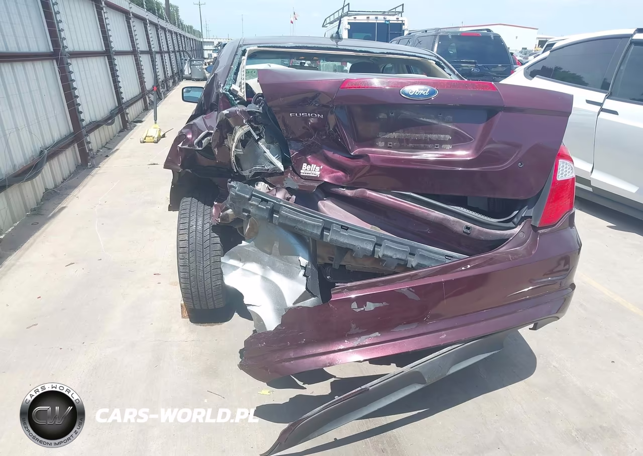 2012 Ford Fusion S VIN:3FAHP0GA1CR237393 - 6