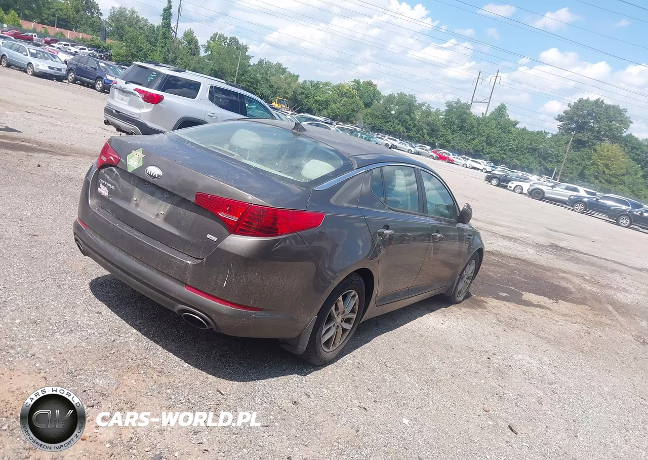 2013 Kia Optima Lx VIN:5XXGM4A79DG188348 - 4