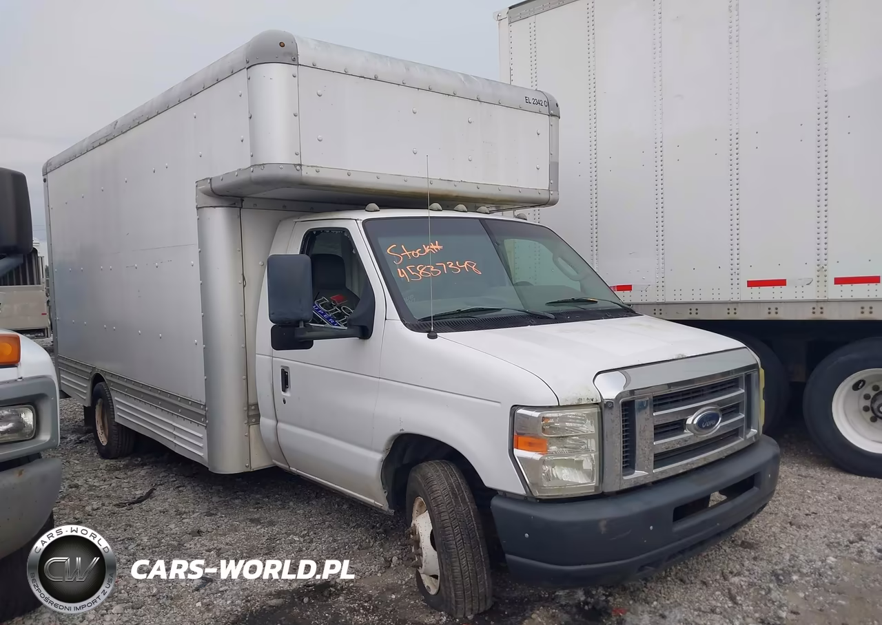 2009 Ford E-450 Cutaway