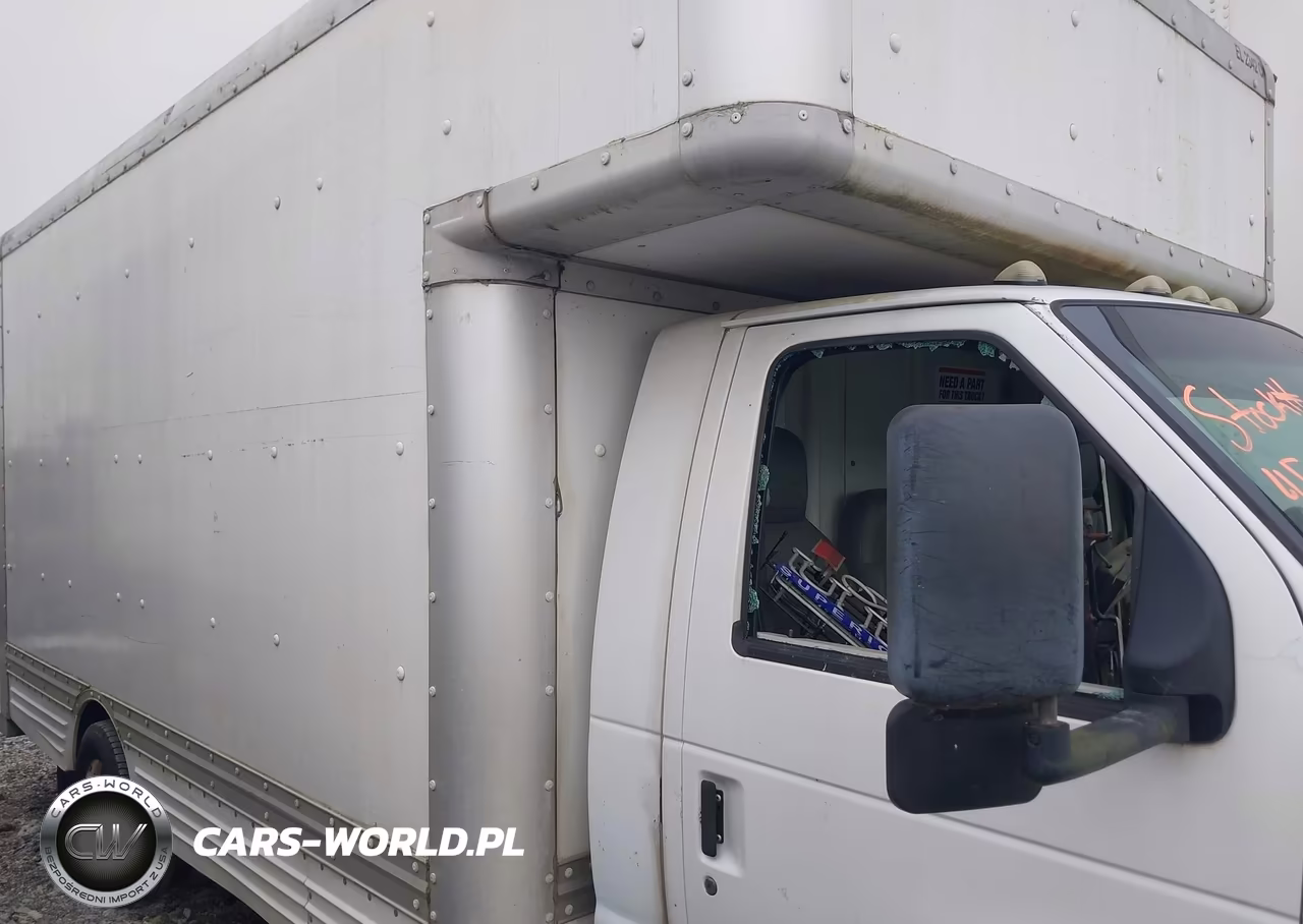 2009 Ford E-450 Cutaway VIN:1FDXE45S49DA07990 - 12