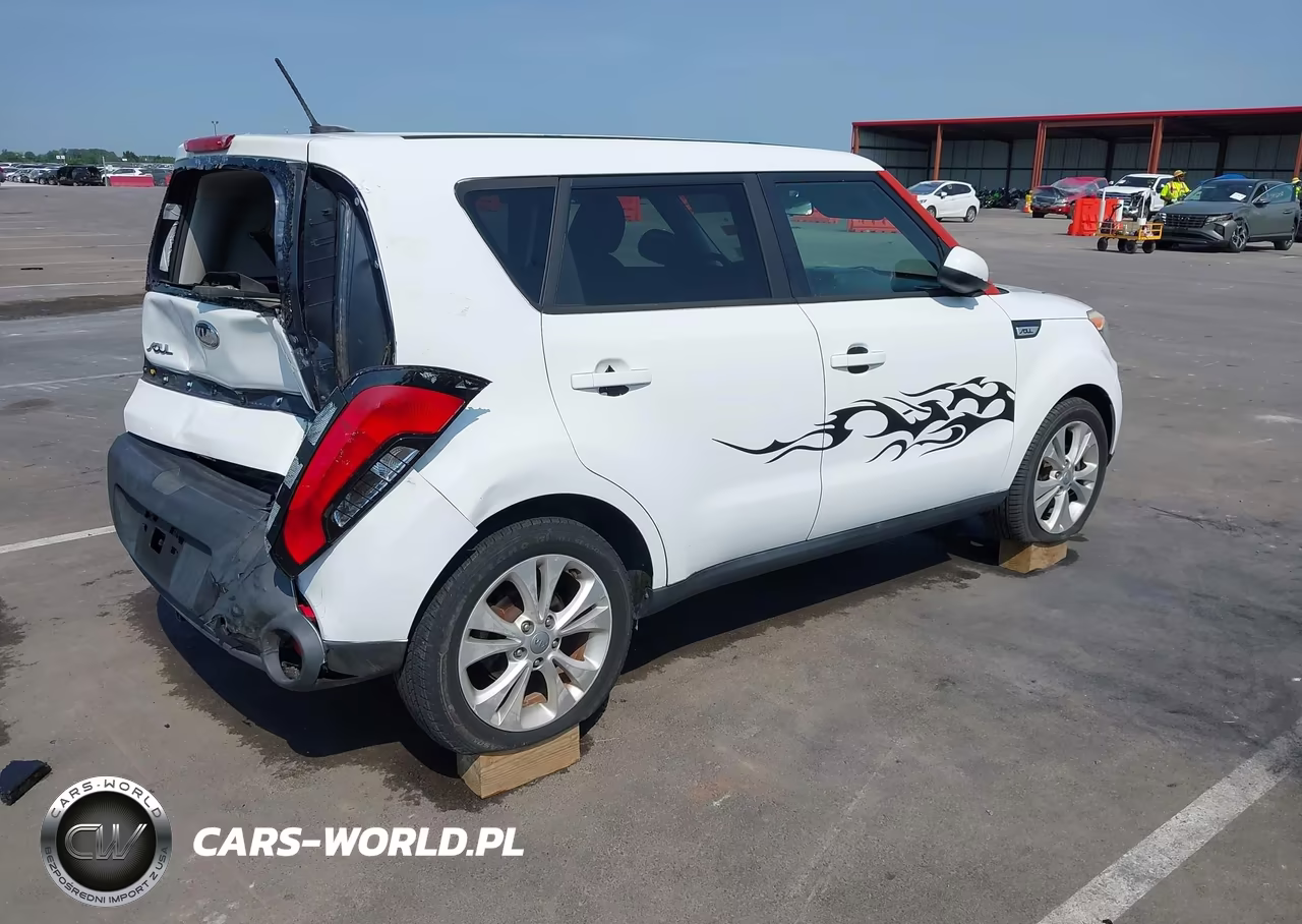 2015 Kia Soul + VIN:KNDJP3A52F7135279 - 4