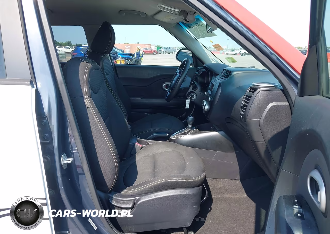 2015 Kia Soul + VIN:KNDJP3A52F7135279 - 5