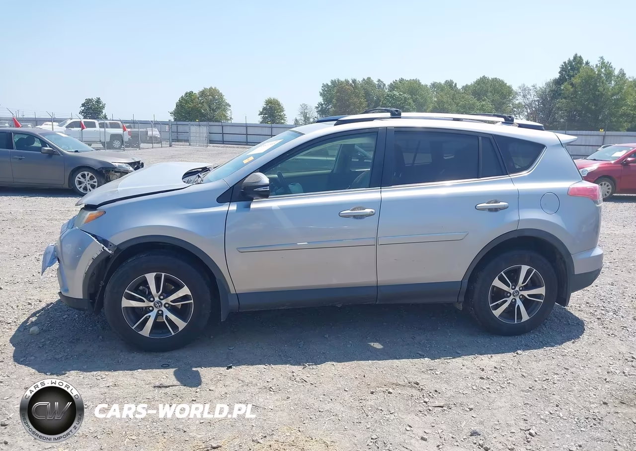 2018 Toyota Rav4 Xle VIN:JTMWFREV7JD114735 - 15